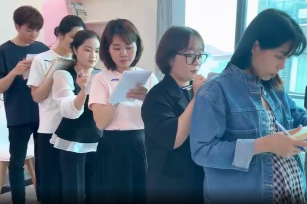 Cán bộ nhân viên của công ty tích cực tham gia buổi đào tạo