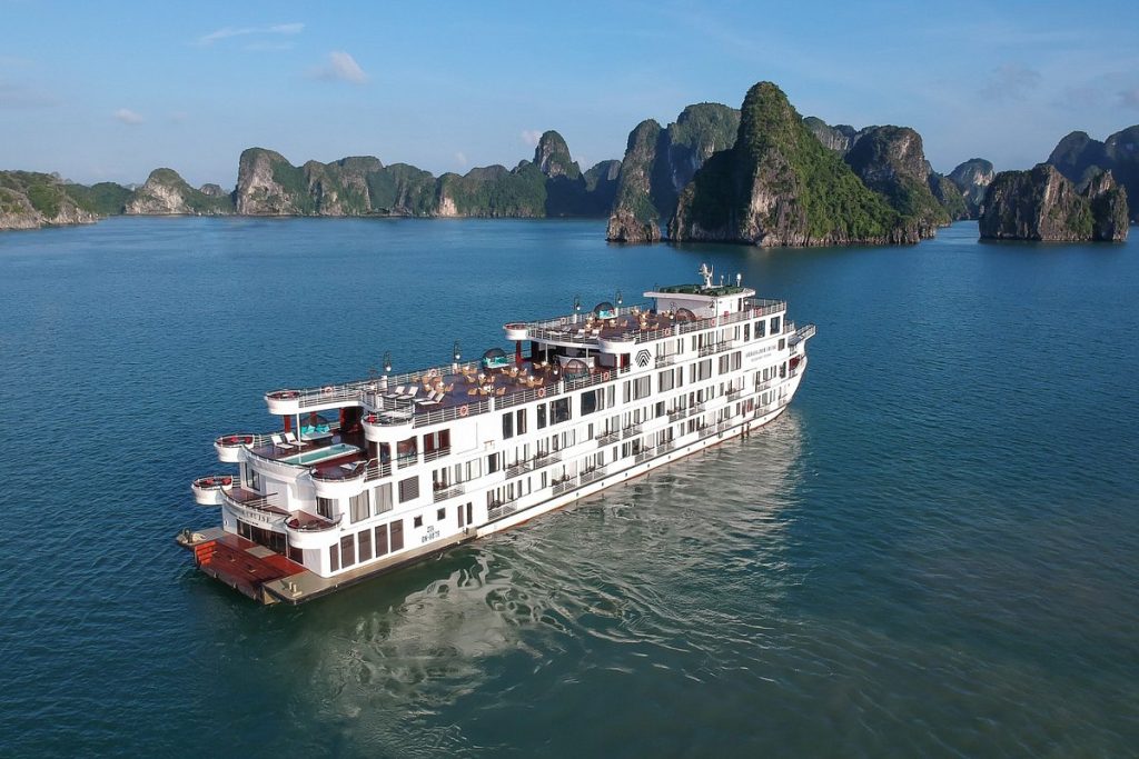 Ambassador Cruise - Du thuyền đẳng cấp 6 sao Ambassador Cruise - Du thuyền đẳng cấp 6 sao