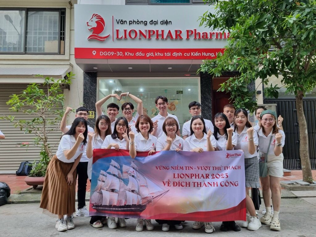 Đội ngũ LionPhar trước giờ lên đường Đội ngũ LionPhar trước giờ lên đường