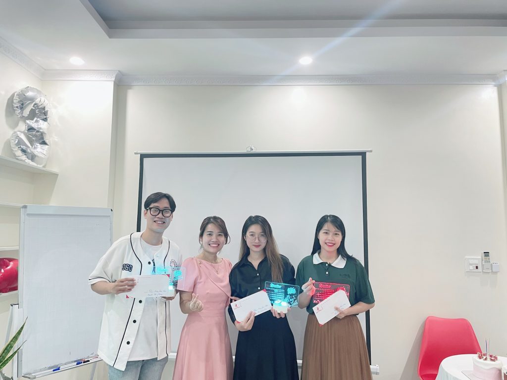 Công ty TNHH LionPhar chúc mừng sinh nhật nhân viên Tháng 9 Công ty TNHH LionPhar chúc mừng sinh nhật nhân viên Tháng 9