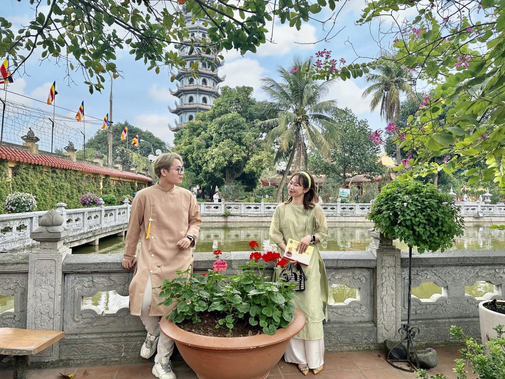 Nhân viên Công ty chụp ảnh kỷ niệm Nhân viên Công ty chụp ảnh kỷ niệm